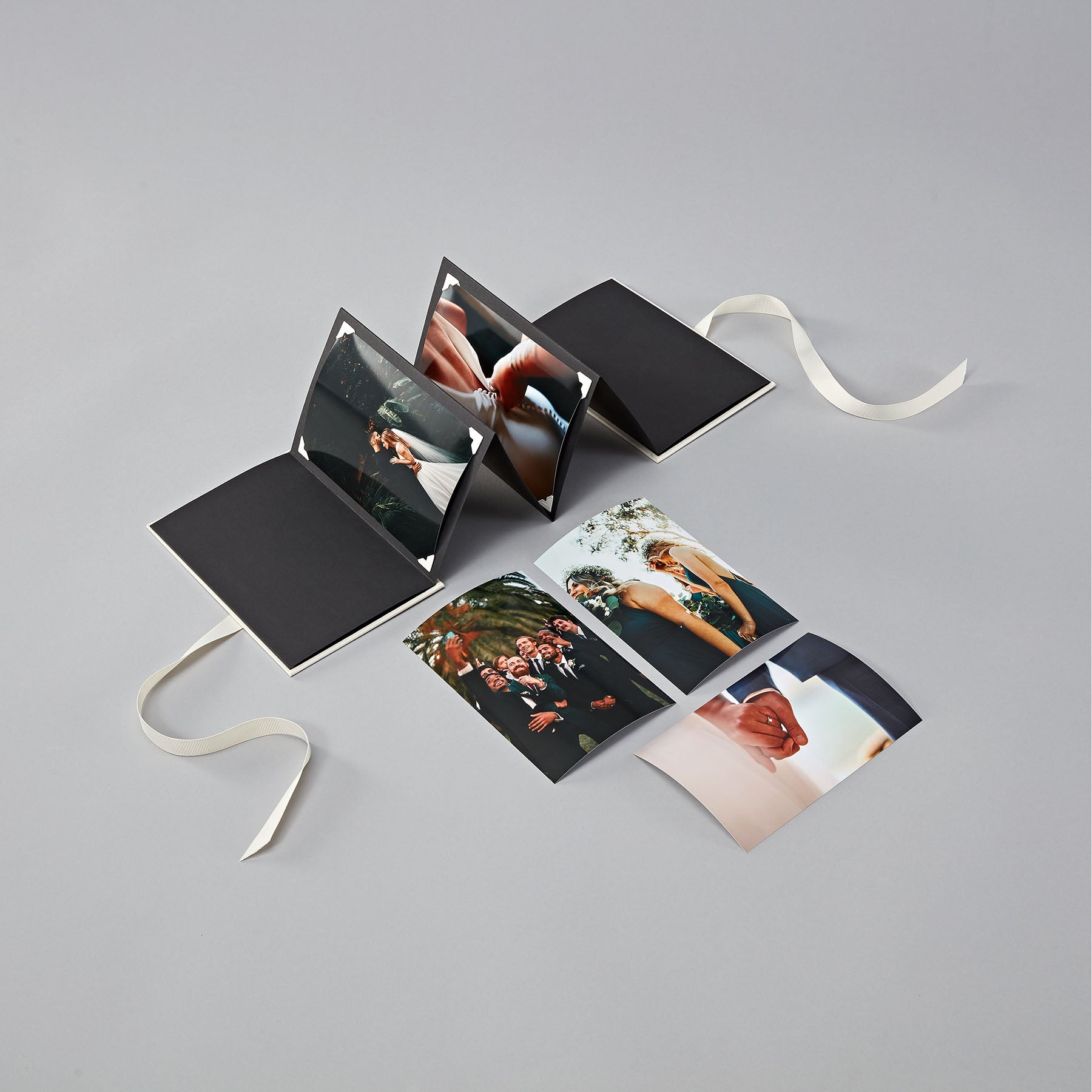 Harmonijkowy album na zdjęcia – kremowy, Semikolon, papierniczy design