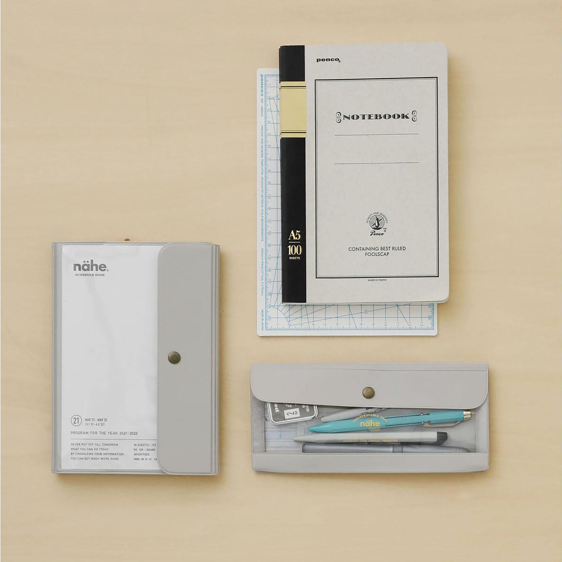 Podłużne etui – jasnoszare, nähe, papierniczy design