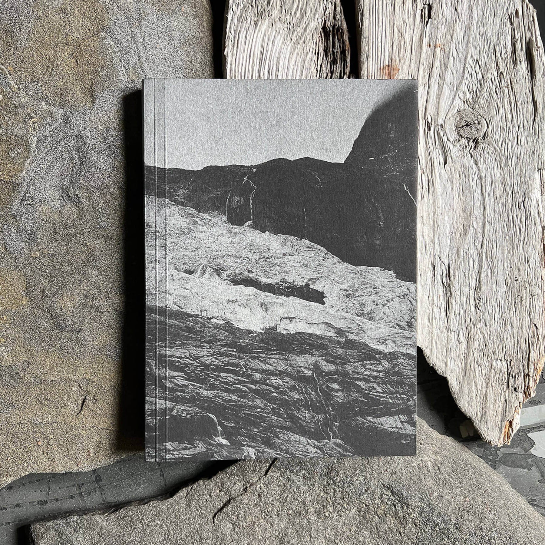 Planner niedatowany – Jostedalsbreen, Curated Paper, papierniczy design