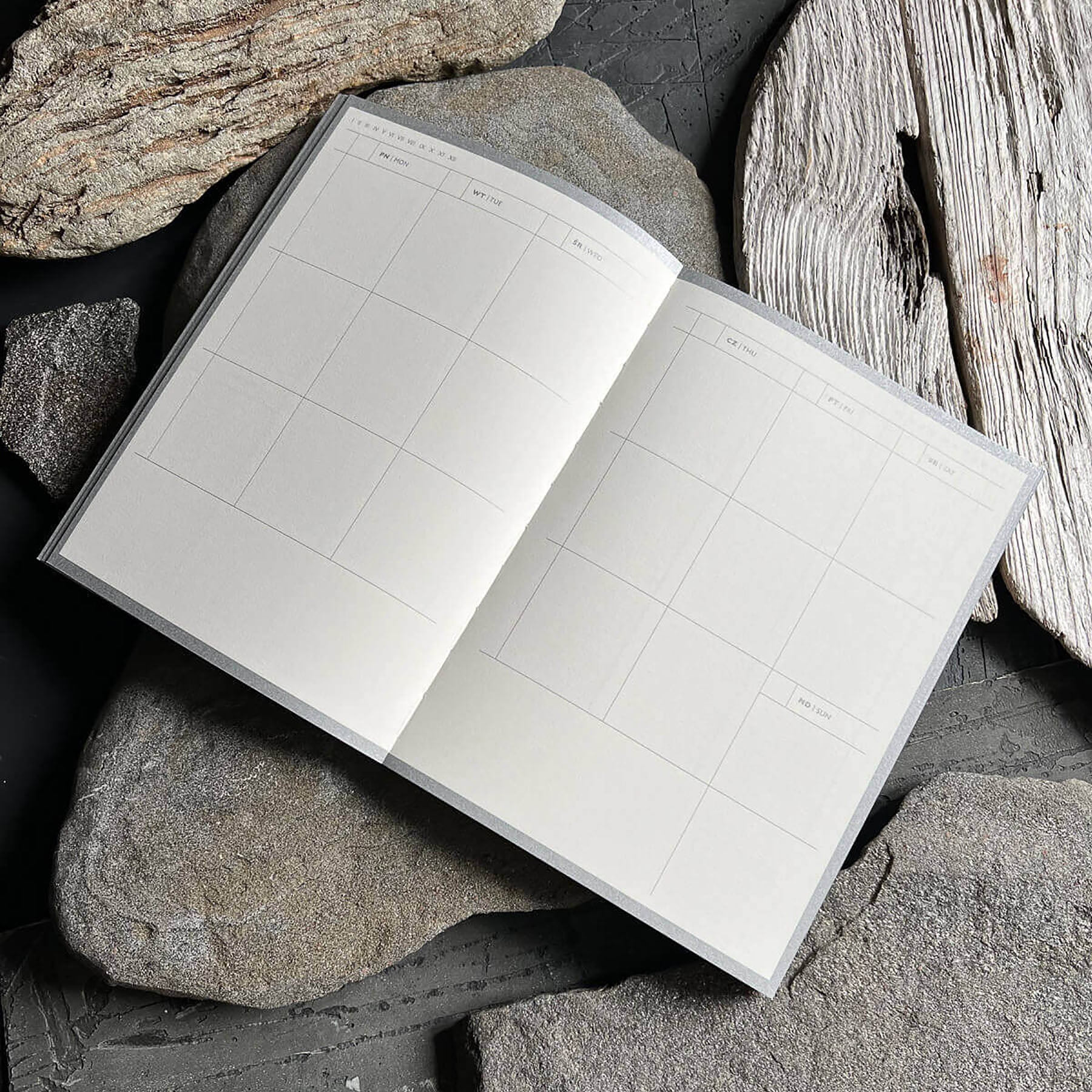 Planner niedatowany – Jostedalsbreen, Curated Paper, papierniczy design