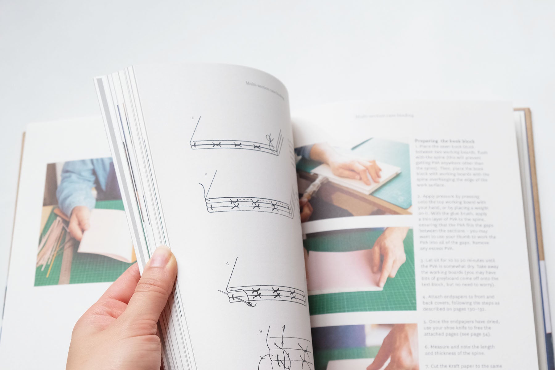 Making books - a guide to creating hand-crafted books, by London Centre for Book Arts, książka o introligatorstwie, papierniczeni, papiernicze design