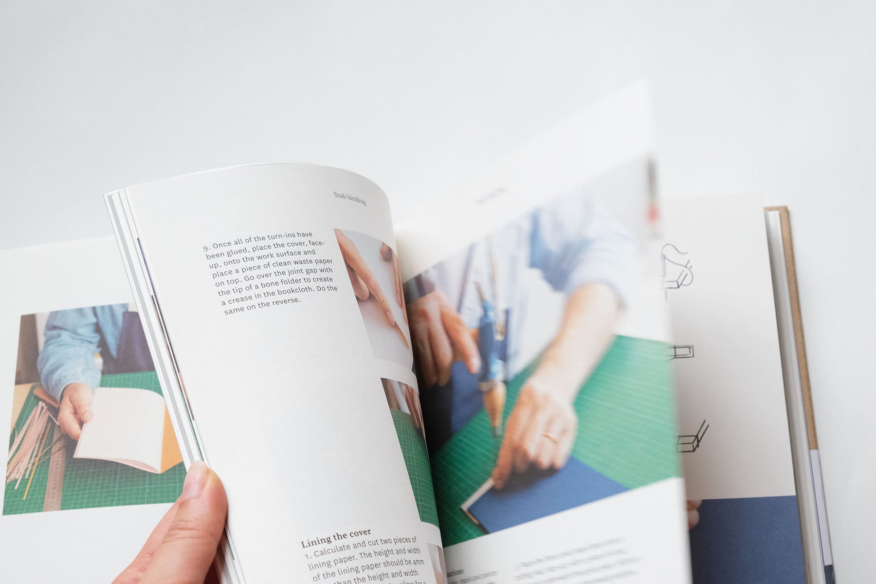 Making books - a guide to creating hand-crafted books, by London Centre for Book Arts, książka o introligatorstwie, papierniczeni, papiernicze design