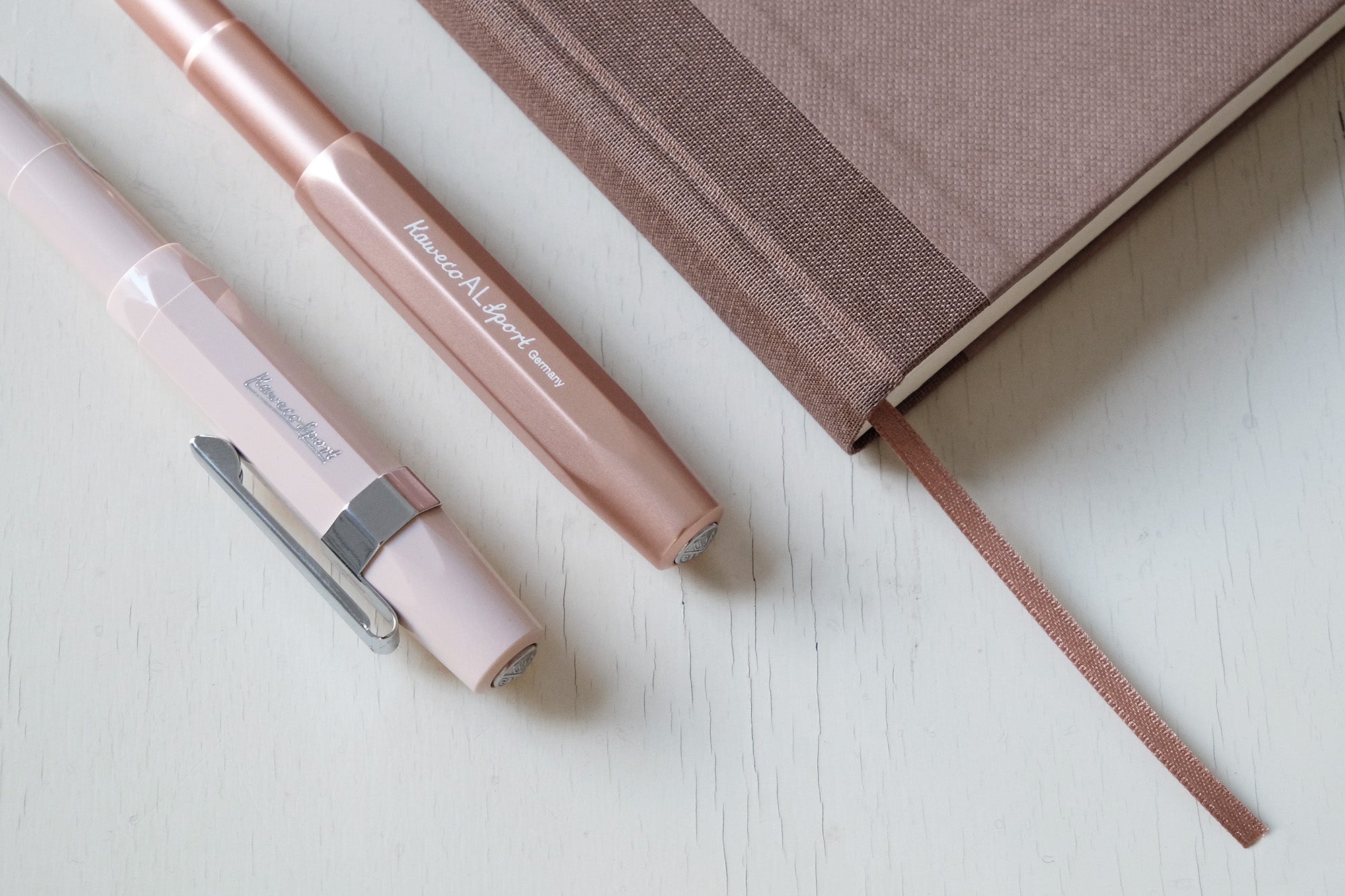 Aluminiowe pióro wieczne AL Sport Rose Gold, Kaweco, design sklep papierniczy, domowe biuro