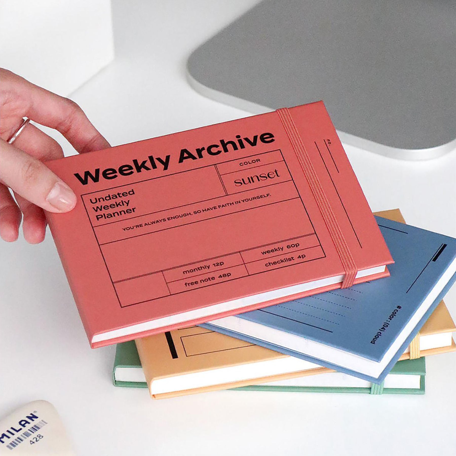 Tygodniowy planner niedatowany na 6 miesięcy, ICONIC, papierniczy design