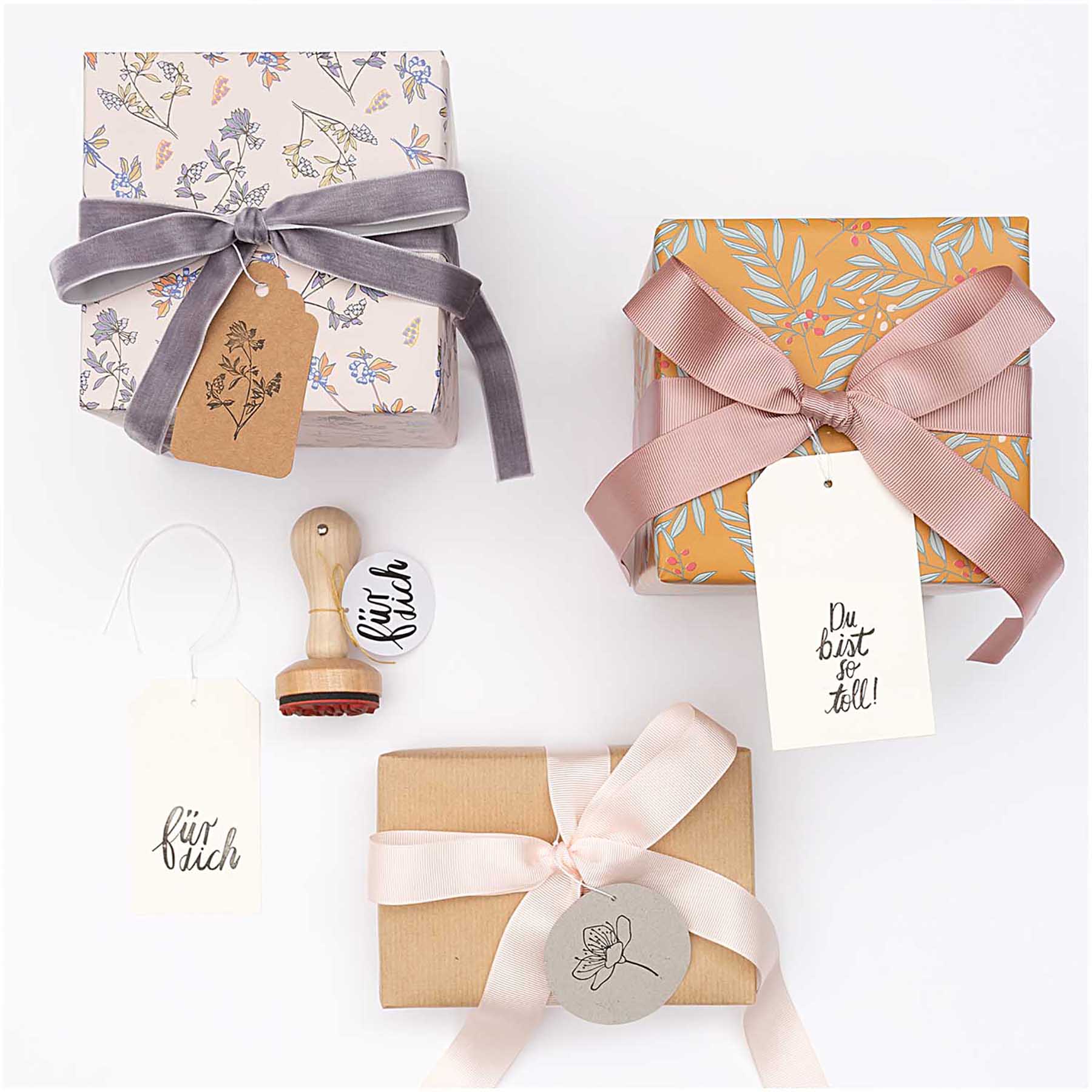 Drewniany stempel – kwiat wiśni, Rico Design, papierniczy design