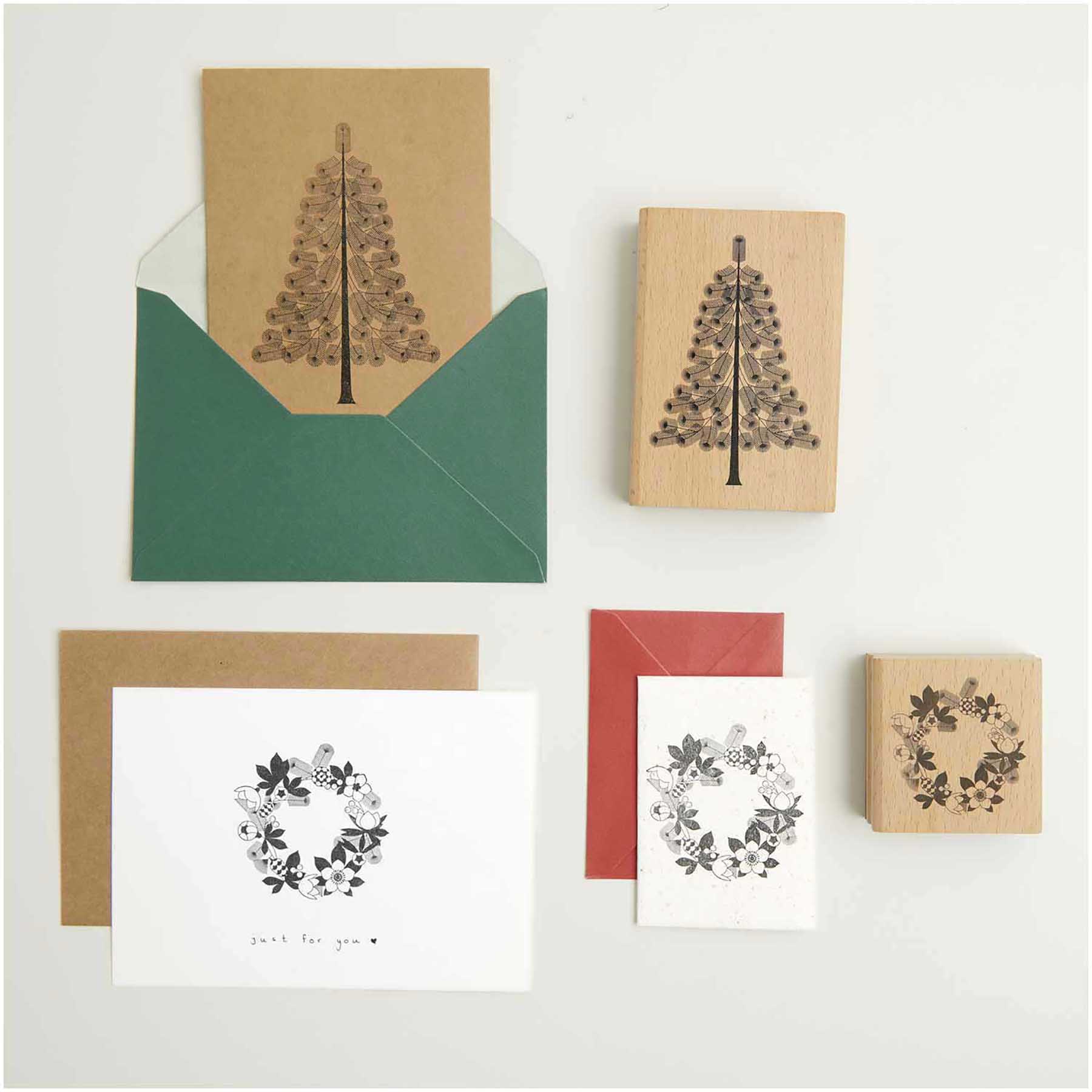 Drewniany stempel – wianek, Rico Design, papierniczy design