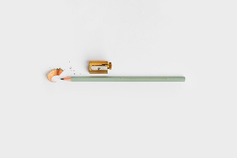 Pistacjowy ołówek 2B, Katie Leamon, design sklep papierniczy, domowe biuro