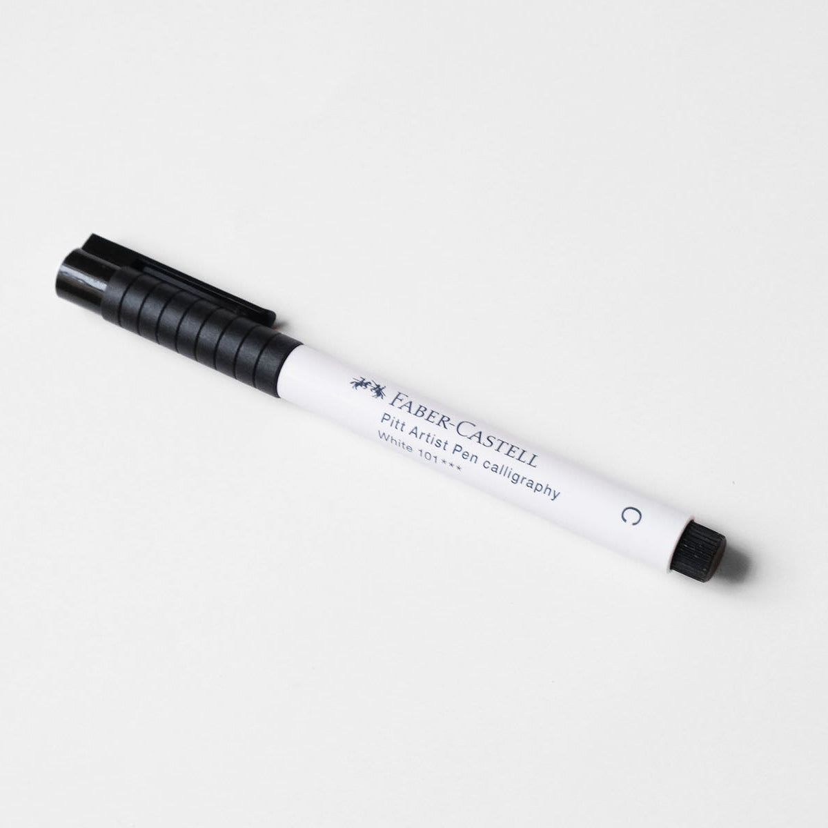 Wodoodporny pisak – biały, Faber-Castell, domowe biuro, designerskie artykuły biurowe