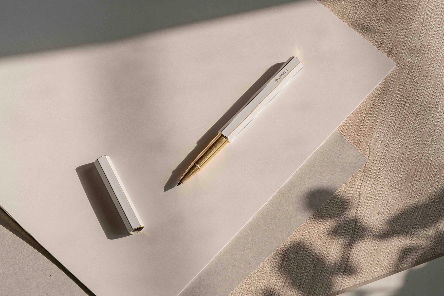 Mosiężne pióro kulkowe YSTUDIO – białe, ystudio, papierniczy design