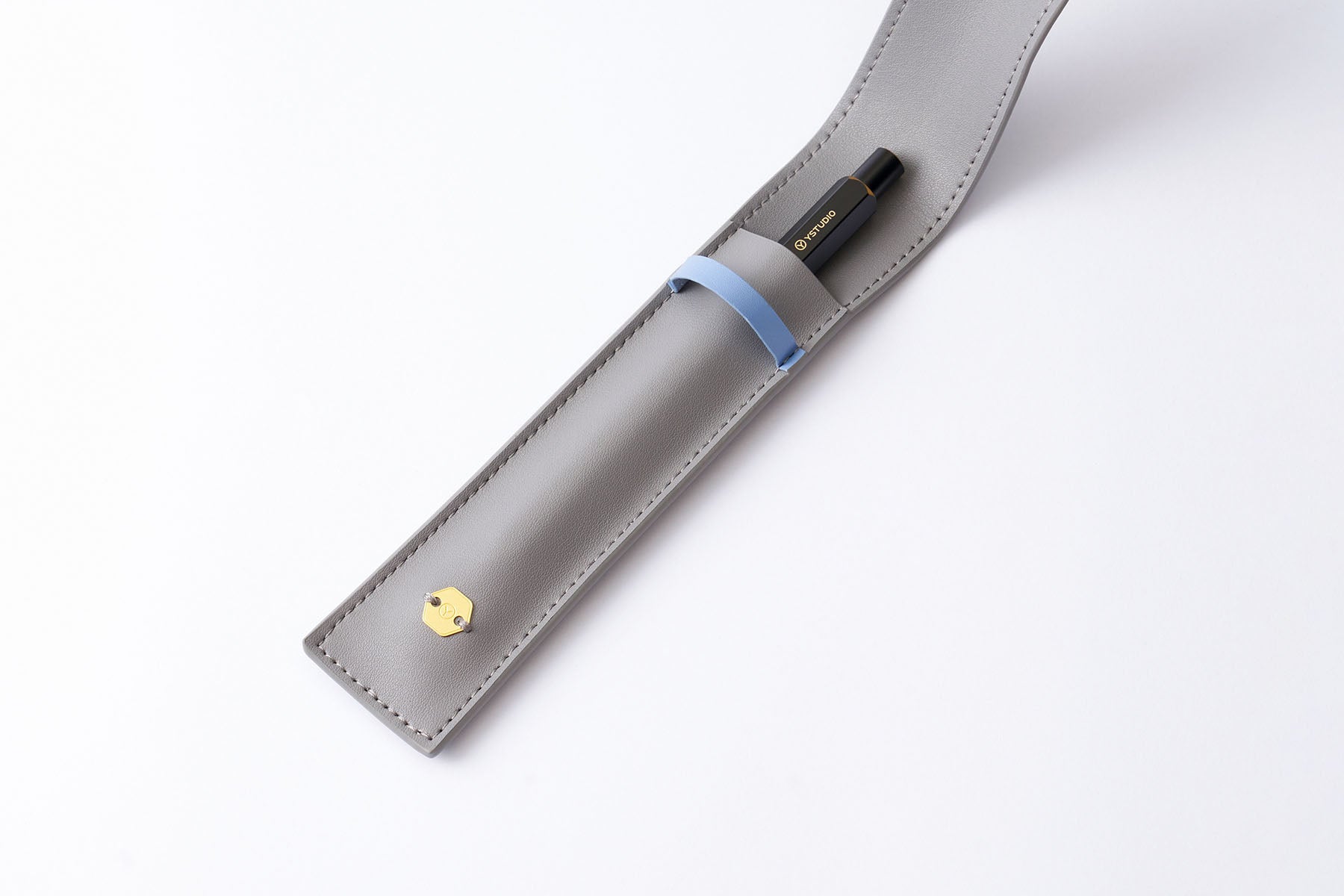 Etui na przybory do pisania Classic Reflect – szare, ystudio, papierniczy design, domowe biuro