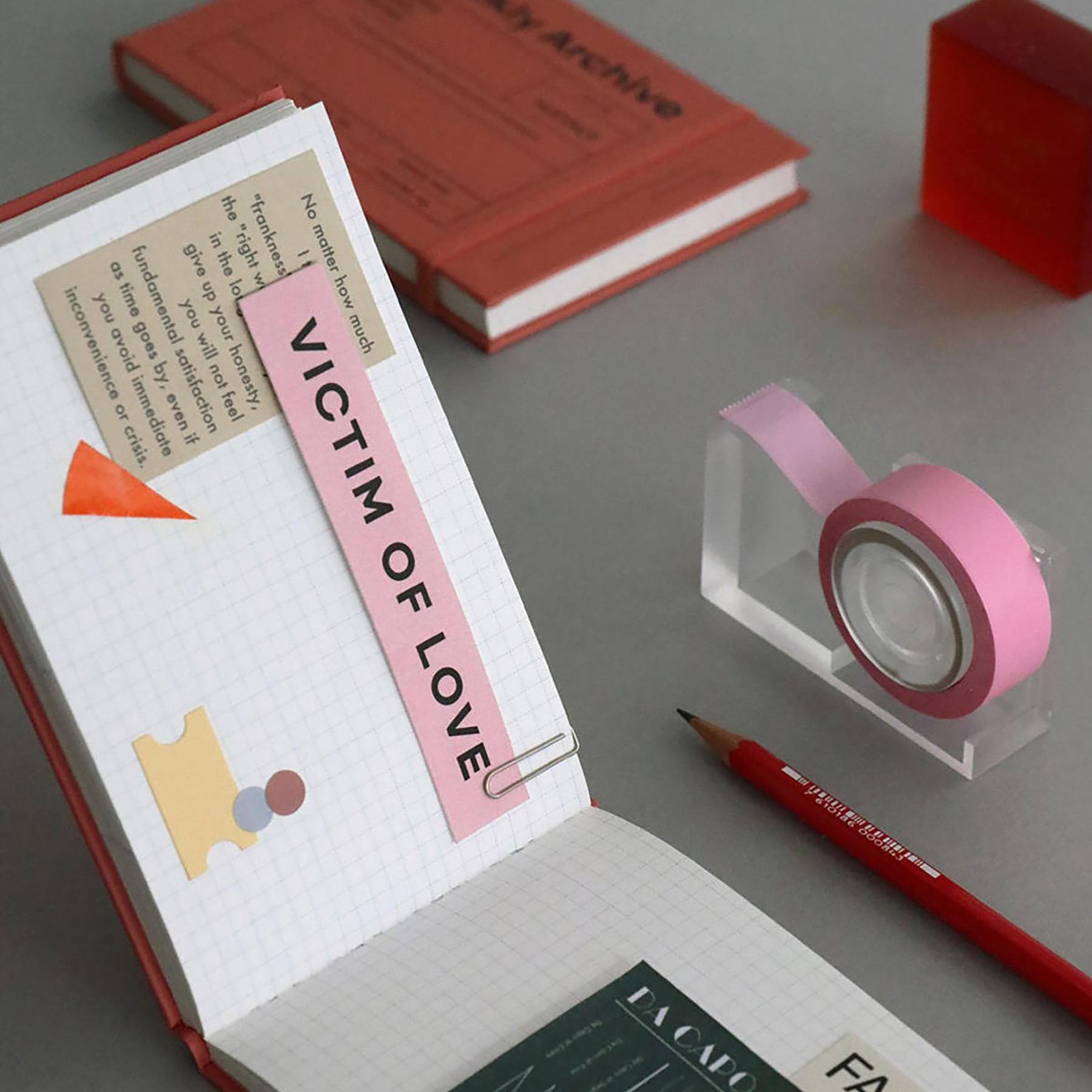 Tygodniowy planner niedatowany na 6 miesięcy, ICONIC, papierniczy design